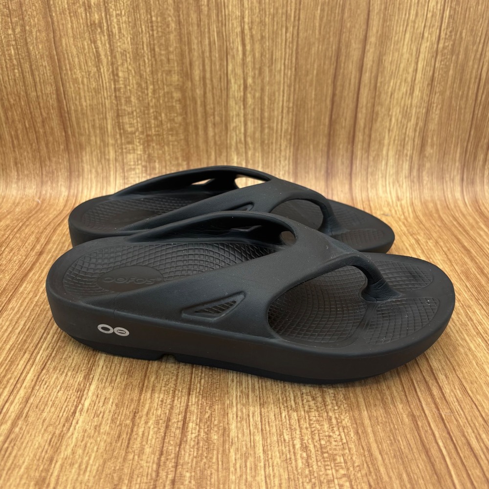 OOFOS OOriginal Recovery Sandals Womens 6 Mens 4 Black OOfoam Thong Flip Flops